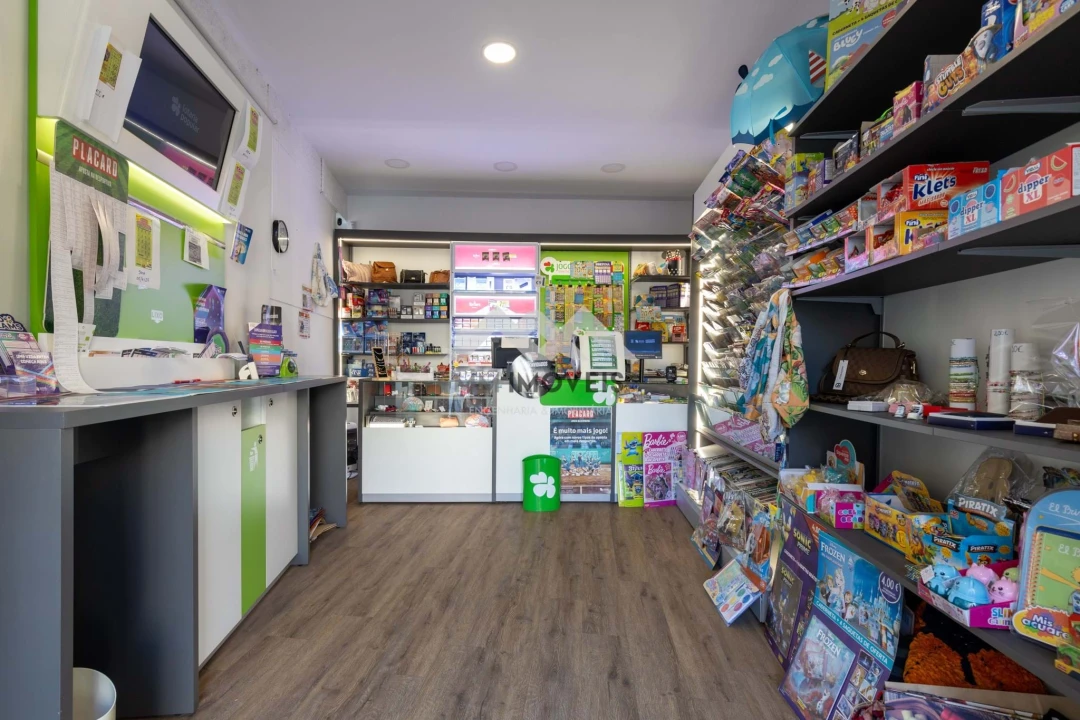 Negócio para Venda em Rio Tinto Foto 1