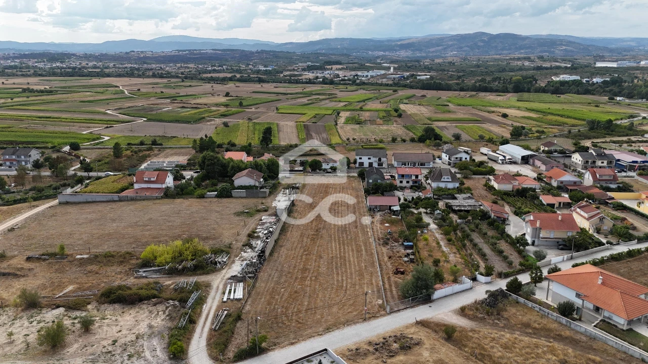 Terreno para Venda em Vila Verde da Raia Foto 14