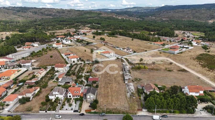 Terreno para Venda em Vila Verde da Raia Foto 6