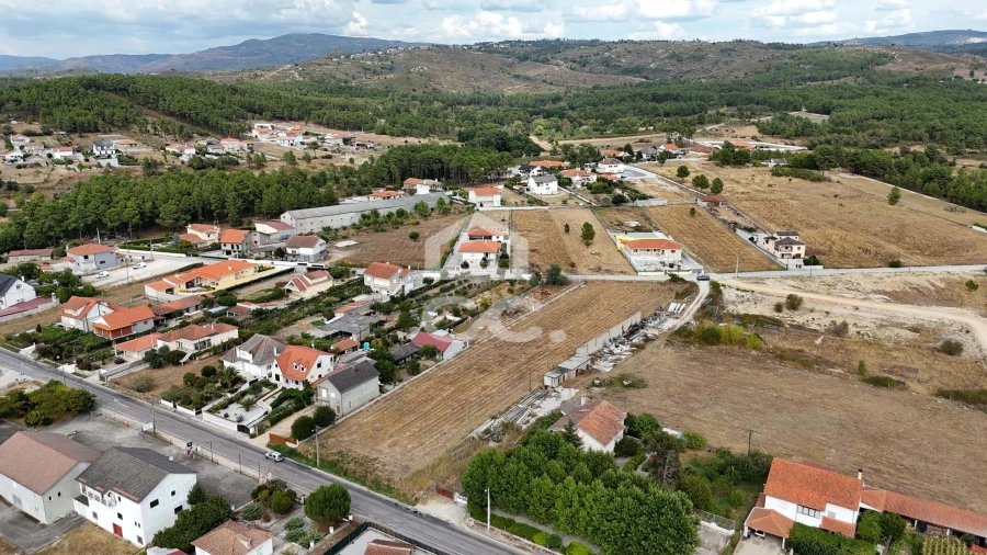 Terreno para Venda em Vila Verde da Raia Foto 8