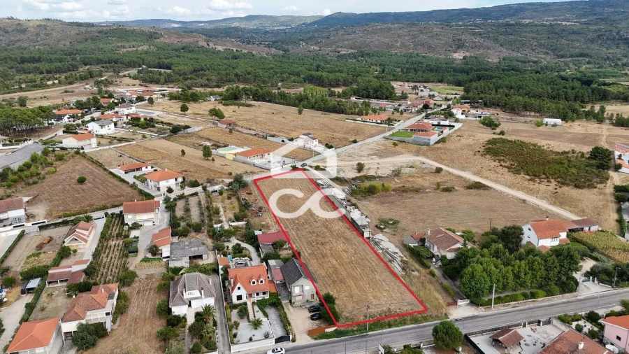 Terreno para Venda em Vila Verde da Raia Foto 1