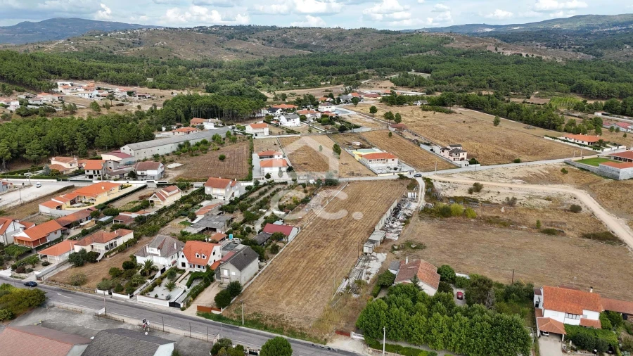 Terreno para Venda em Vila Verde da Raia Foto 7