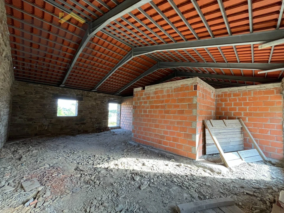 Quinta T0 para Venda em Cebolais de Cima e Retaxo Foto 4