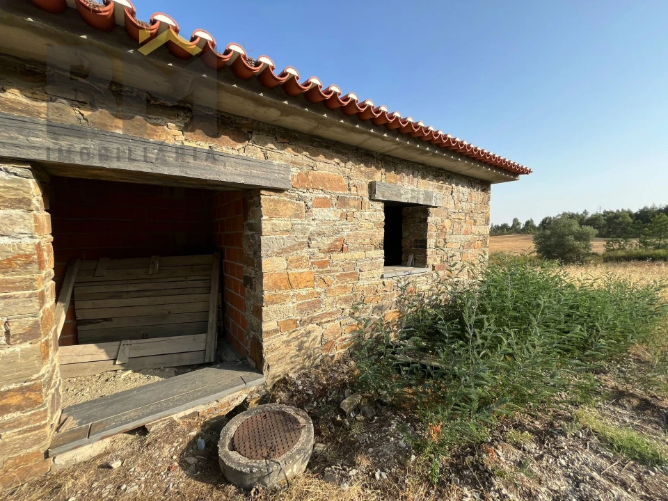Quinta T0 para Venda em Cebolais de Cima e Retaxo Foto 11