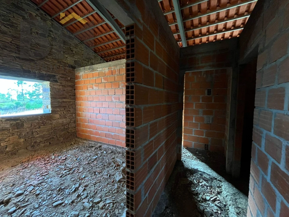 Quinta T0 para Venda em Cebolais de Cima e Retaxo Foto 9