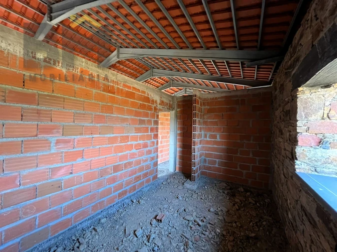 Quinta T0 para Venda em Cebolais de Cima e Retaxo Foto 10