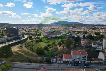 Moradia T3 para Venda em Mirandela