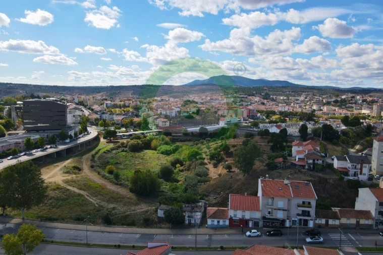 Moradia T3 para Venda em Mirandela Foto 3