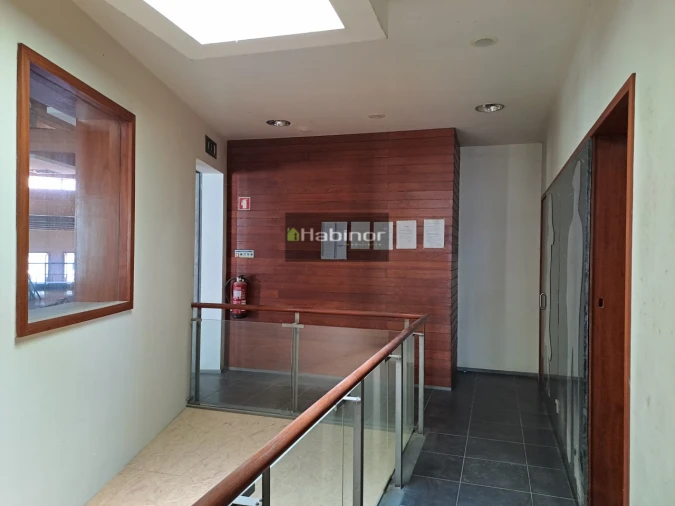 Loja para Arrendamento em Santa Maria Maior e Monserrate e Meadela Foto 5