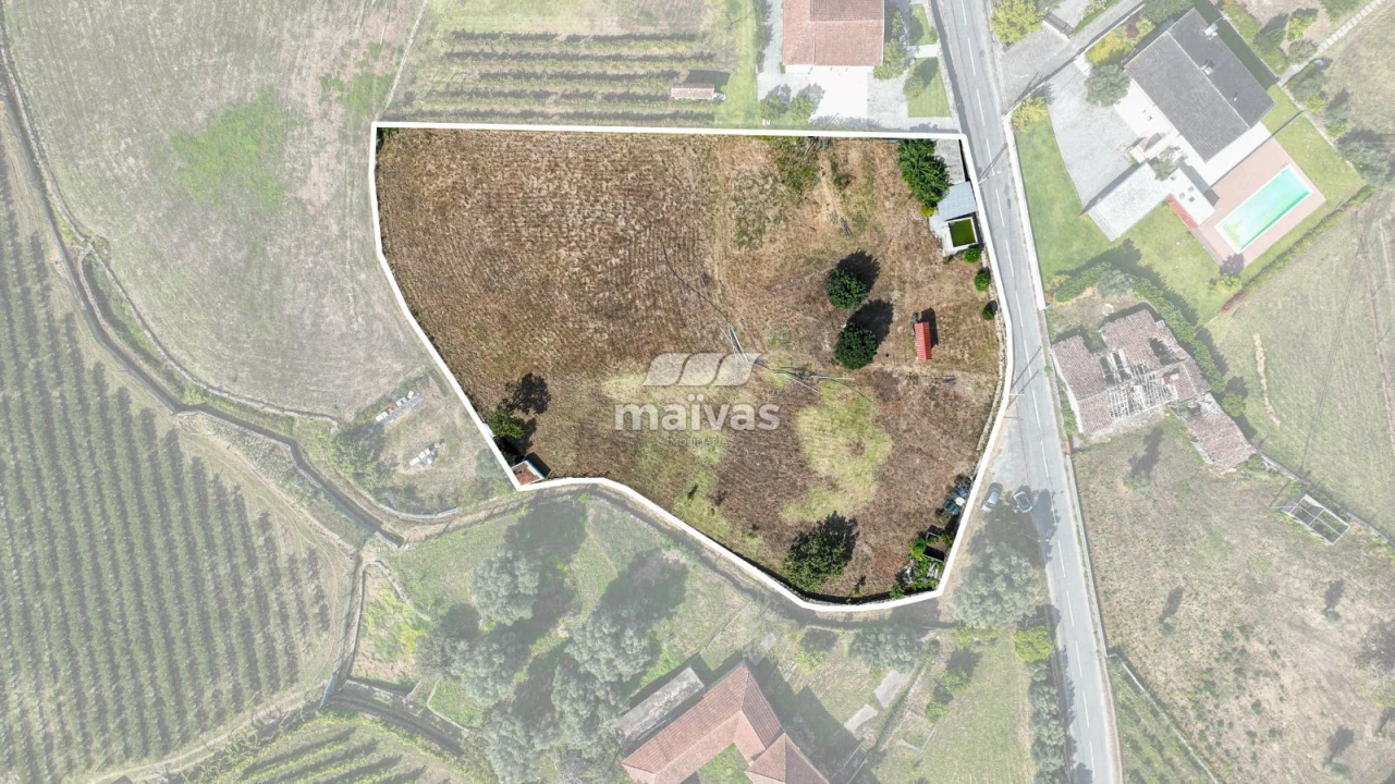 Terreno para Venda em Lanhas Foto 1