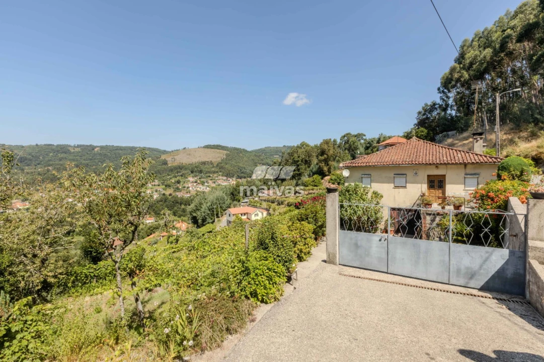 Moradia T3 para Venda em Ribeira do Neiva Foto 2