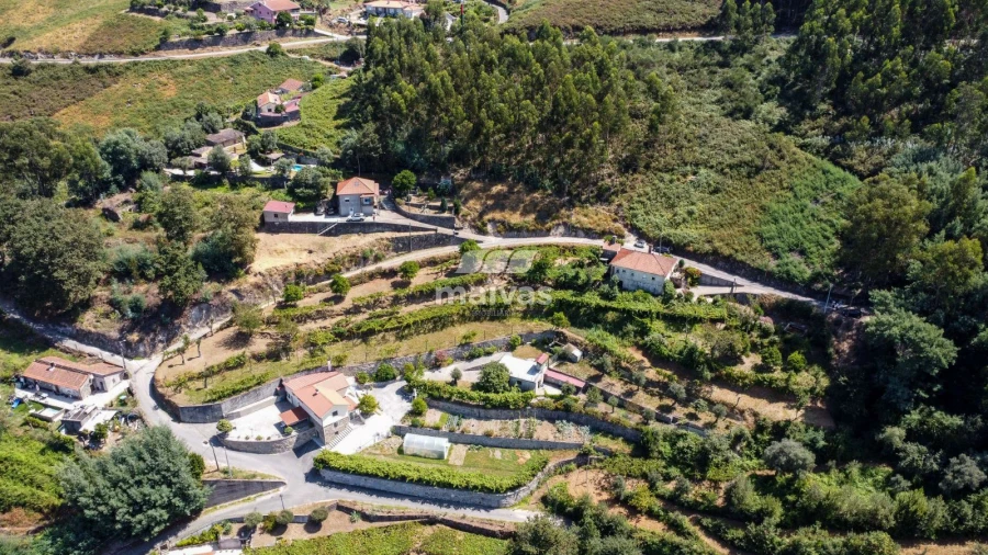 Moradia T3 para Venda em Ribeira do Neiva Foto 11