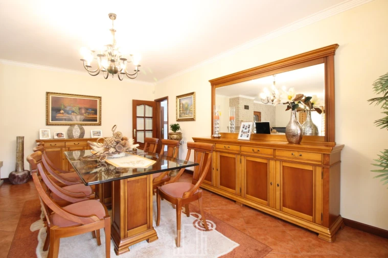 Moradia T4 para Venda em Esmoriz Foto 3