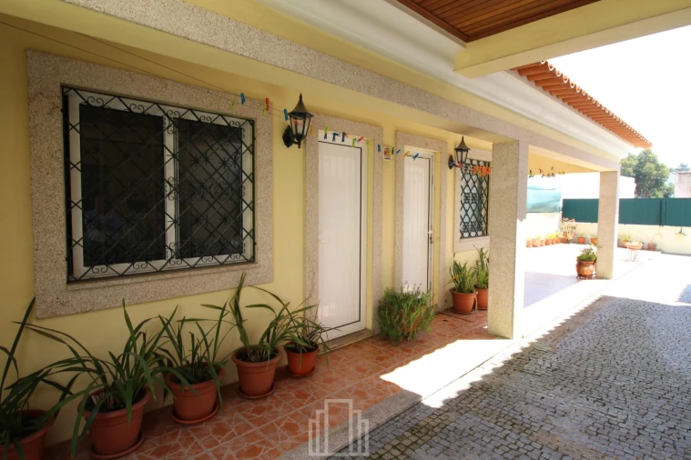 Moradia T4 para Venda em Esmoriz Foto 23