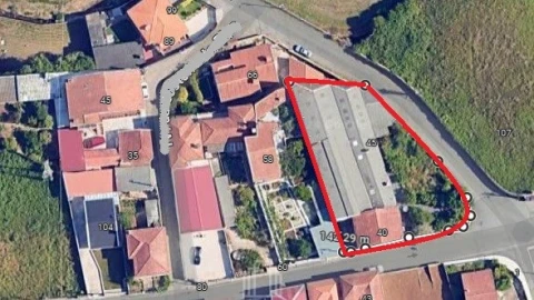 Armazém para Venda em Esmoriz