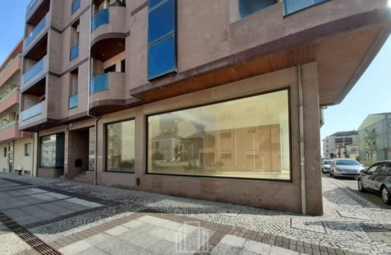 Loja para Venda em Ovar, São João, Arada e São Vicente de Pereira Jusã Foto 1