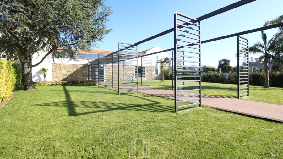 Moradia T5 para Venda em Grijó e Sermonde Foto 27