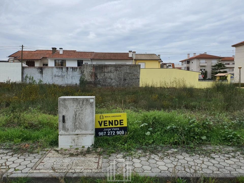 Terreno para Venda em Ovar, São João, Arada e São Vicente de Pereira Jusã Foto 1