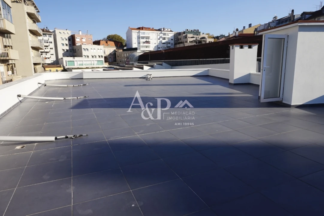 Apartamento T0 para Venda em Viseu Foto 1