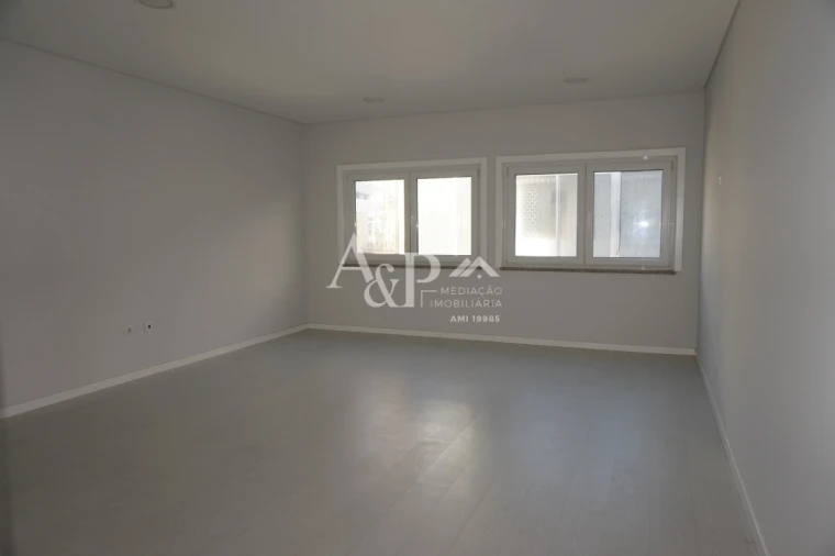 Apartamento T0 para Venda em Viseu Foto 2