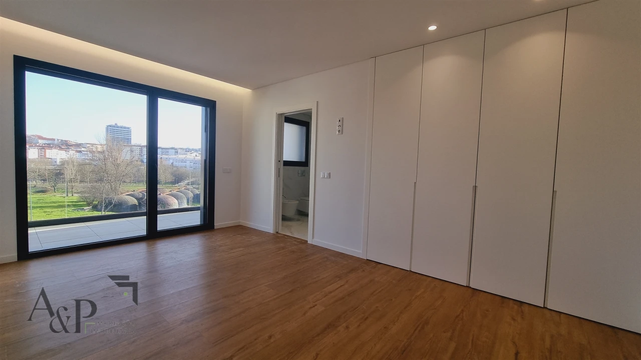 Apartamento T3 para Venda em Viseu Foto 33