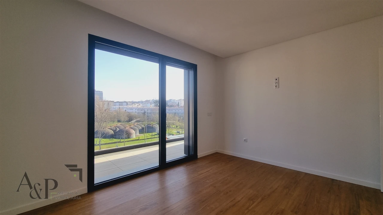 Apartamento T3 para Venda em Viseu Foto 32