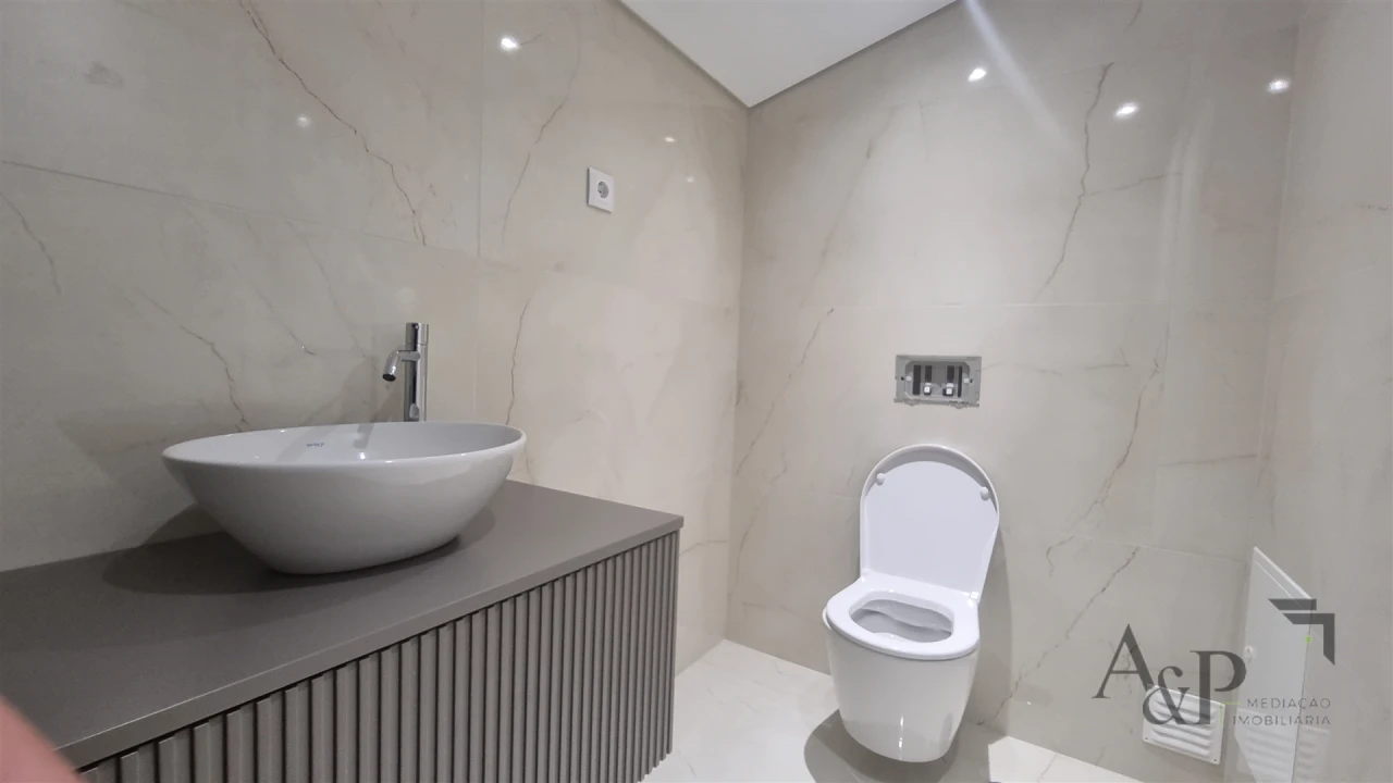 Apartamento T3 para Venda em Viseu Foto 9