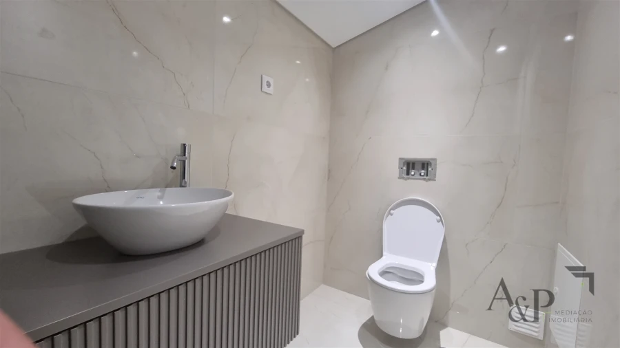Apartamento T3 para Venda em Viseu Foto 9