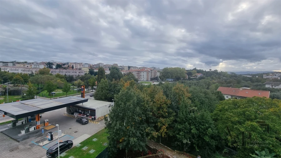 Apartamento T3 para Venda em Viseu Foto 4