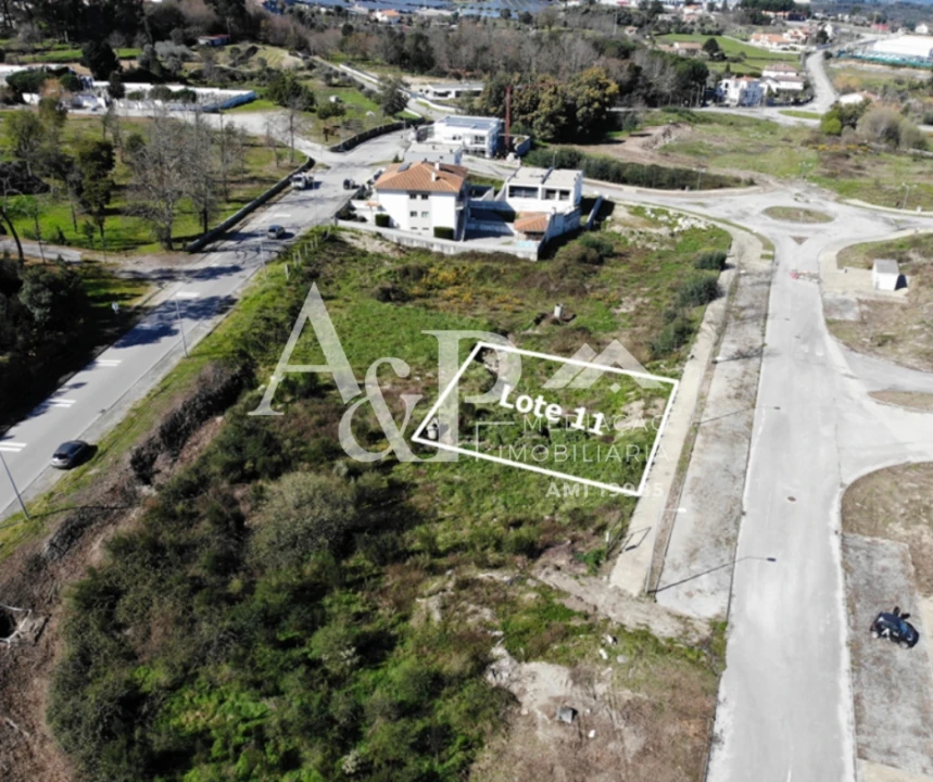 Terreno para Venda em Mangualde, Mesquitela e Cunha Alta Foto 1