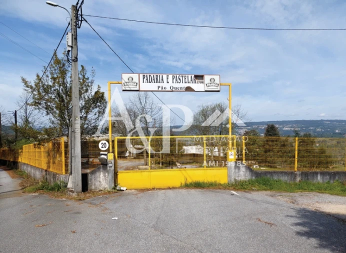 Armazém para Arrendamento em Fornos de Maceira Dão