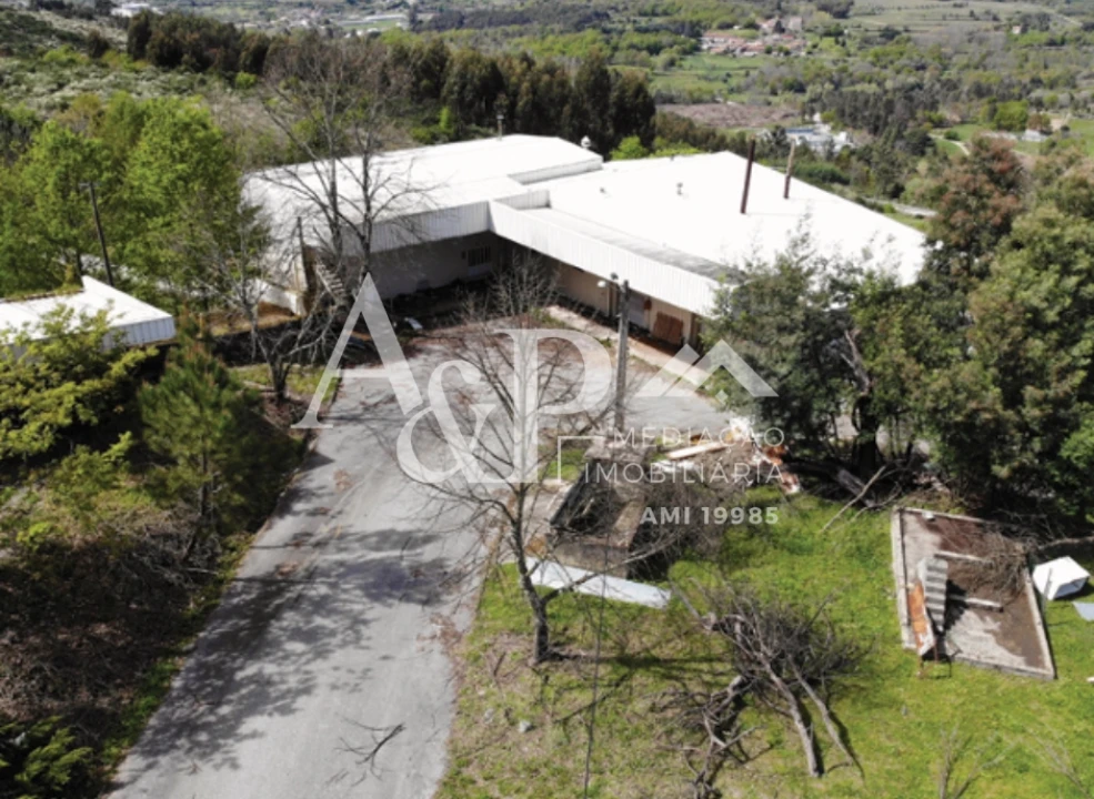 Armazém para Arrendamento em Fornos de Maceira Dão Foto 6
