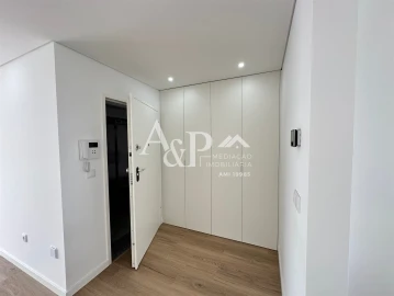 Apartamento T3 para Venda em Repeses e São Salvador
