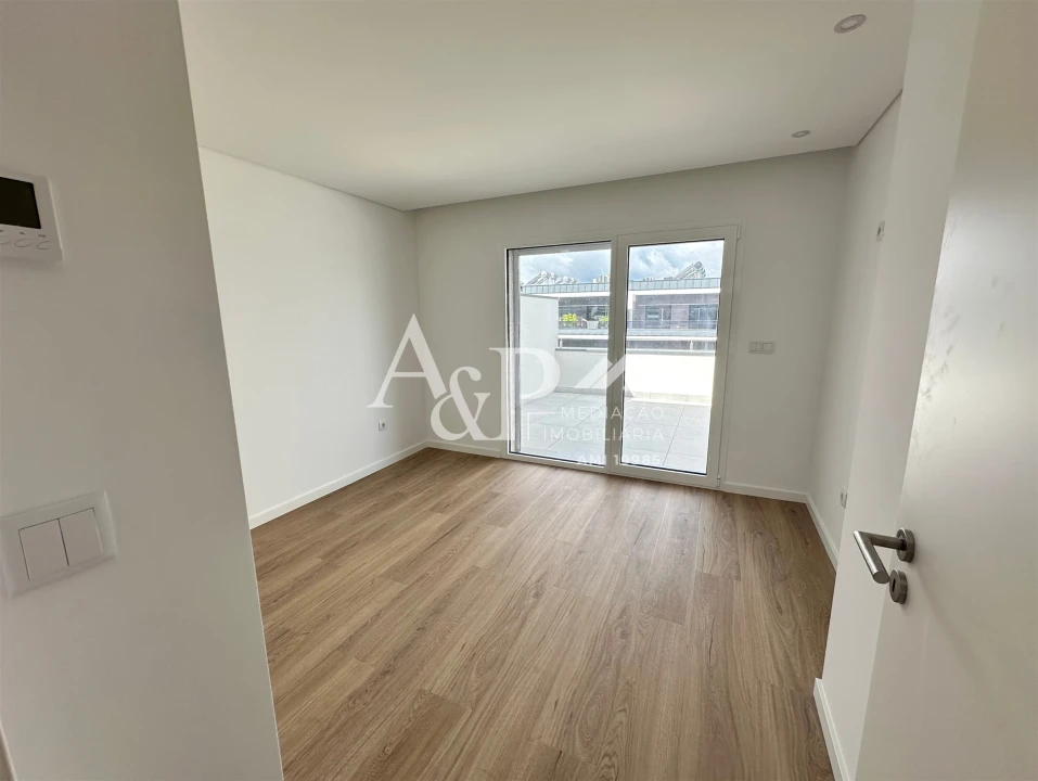 Apartamento T3 para Venda em Repeses e São Salvador Foto 9