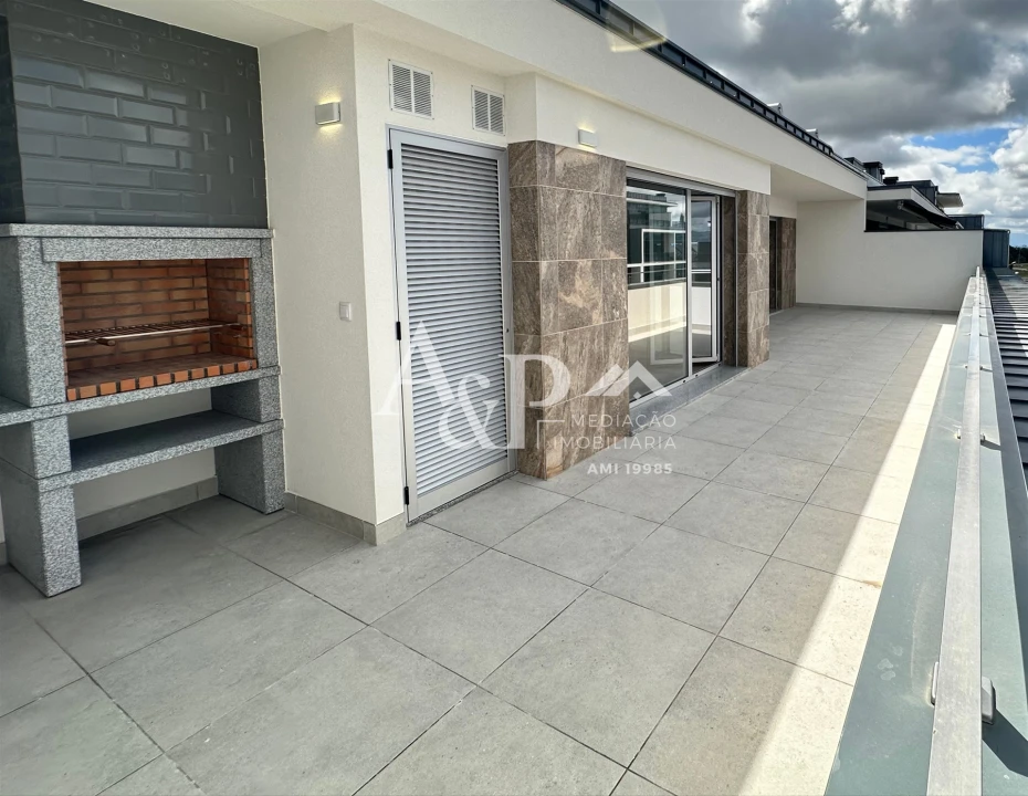 Apartamento T3 para Venda em Repeses e São Salvador Foto 1