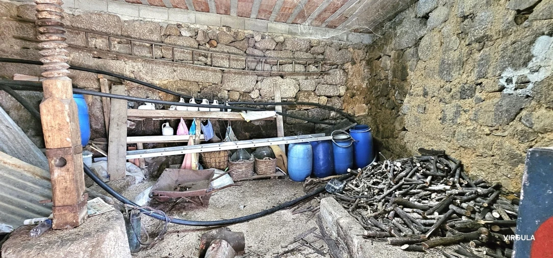 Quinta T2 para Venda em Orjais Foto 34