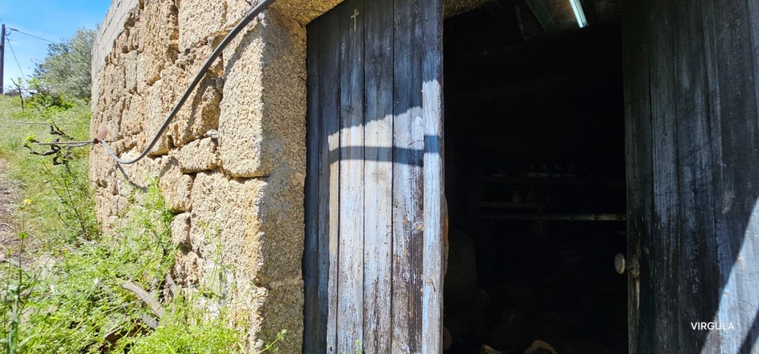 Quinta T2 para Venda em Orjais Foto 29