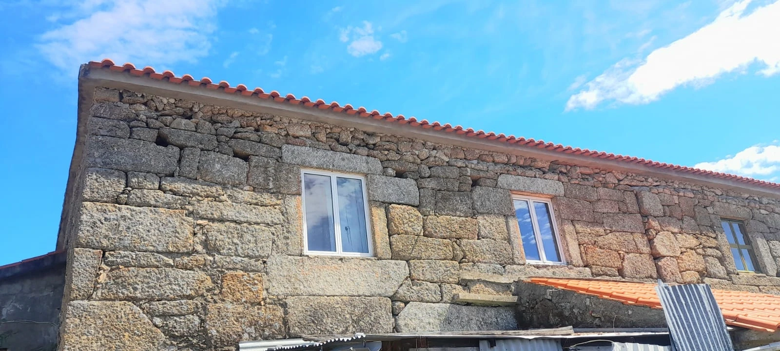 Quinta T0 para Venda em Teixoso e Sarzedo Foto 1