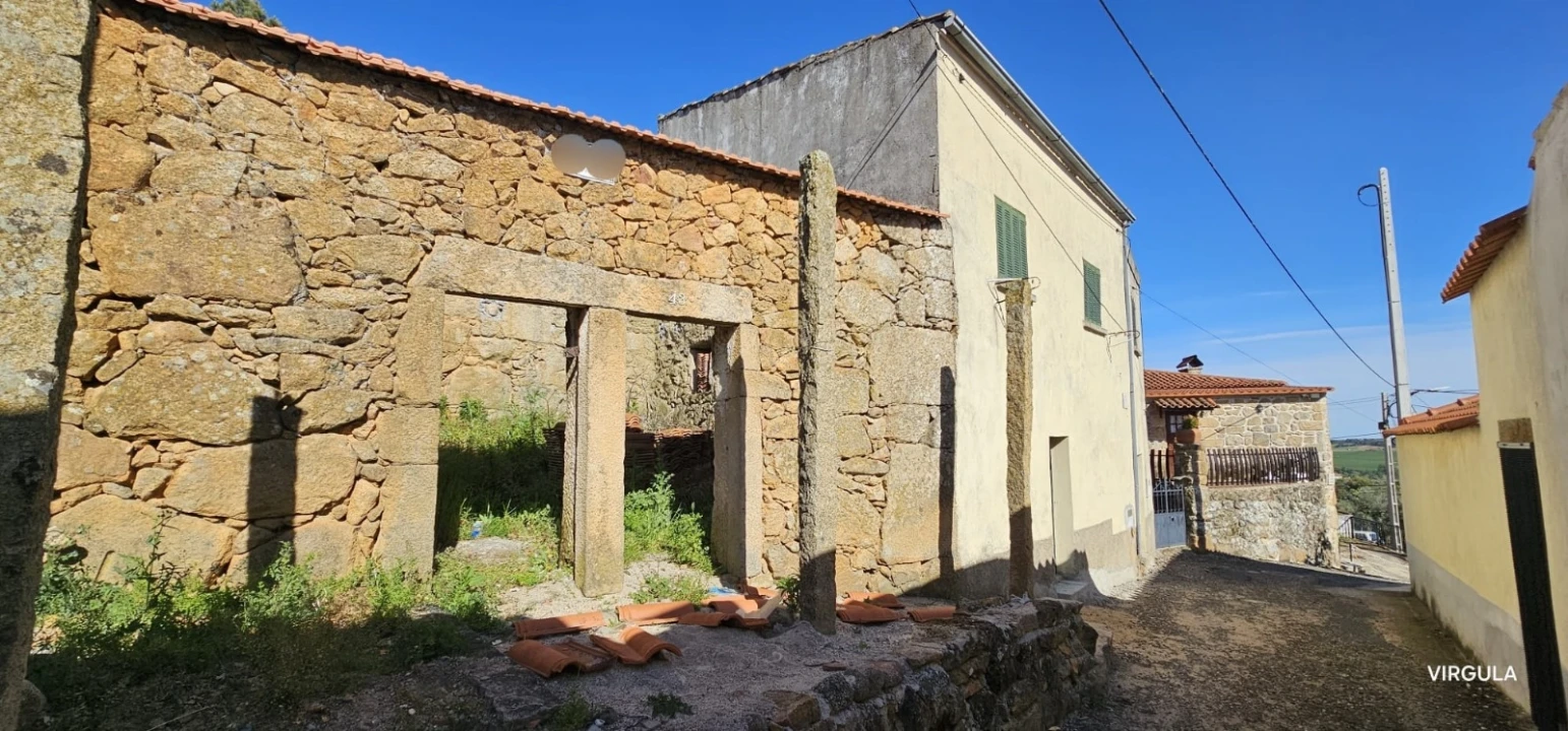 Moradia T1 para Venda em Capinha Foto 1