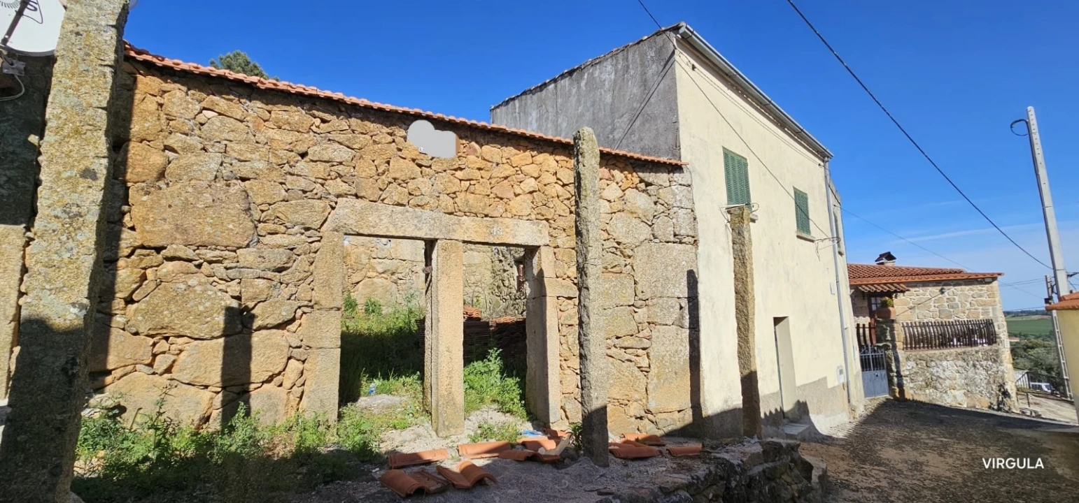 Moradia T1 para Venda em Capinha Foto 4