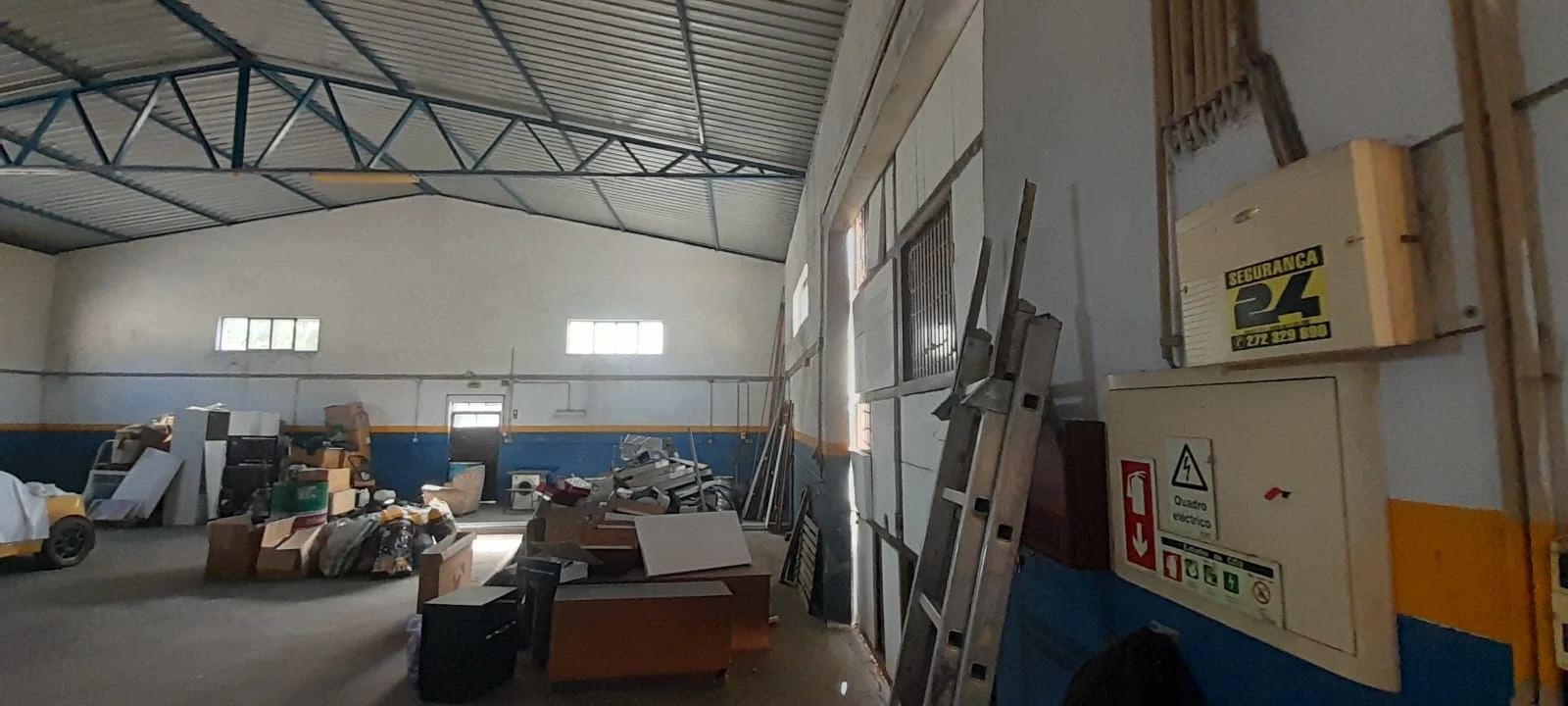 Armazém para Venda em Cebolais de Cima e Retaxo Foto 14