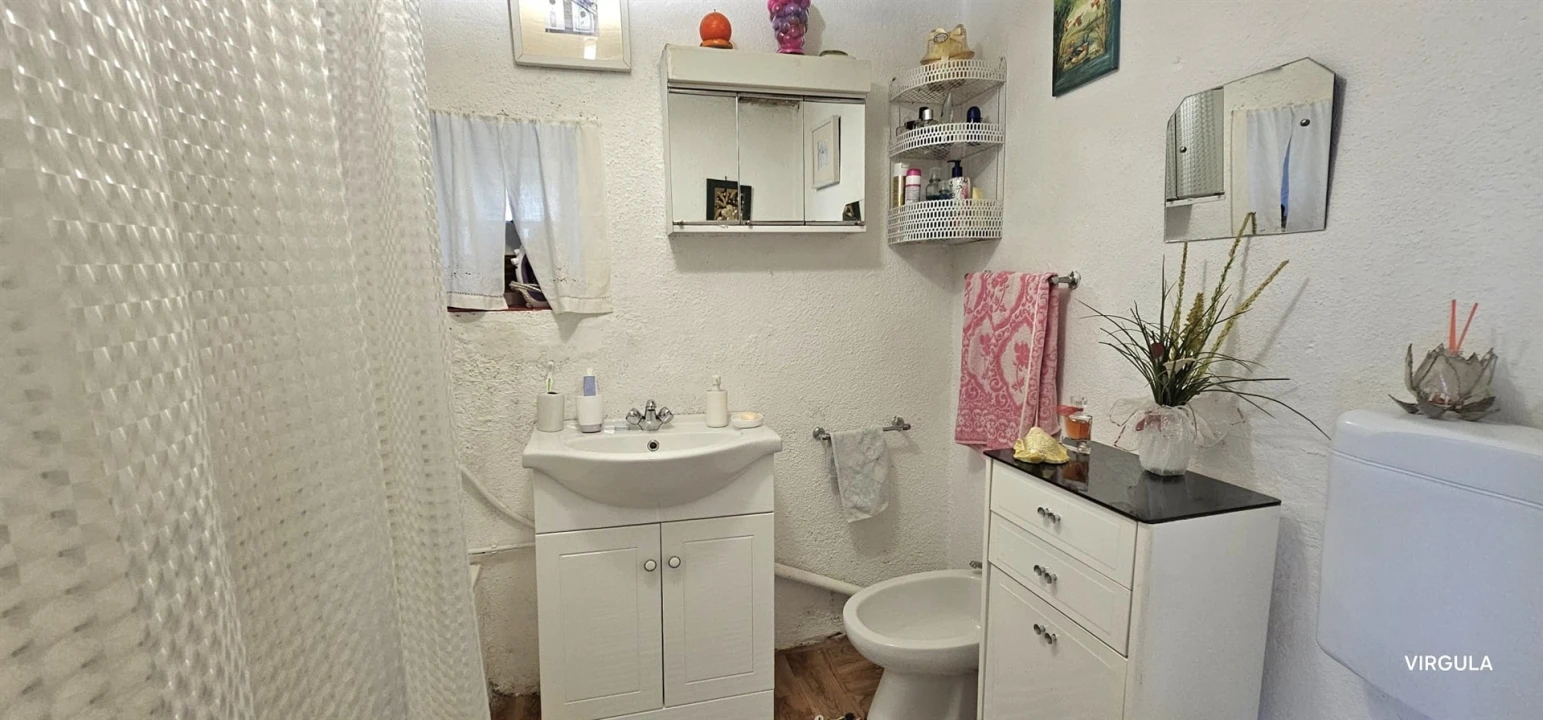 Moradia T4 para Venda em Covilhã e Canhoso Foto 15