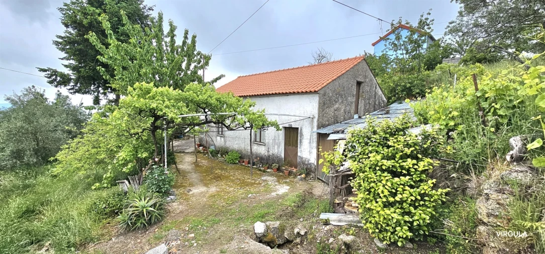 Moradia T4 para Venda em Covilhã e Canhoso Foto 3