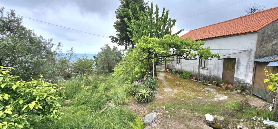 Moradia T4 para Venda em Covilhã e Canhoso Foto 2