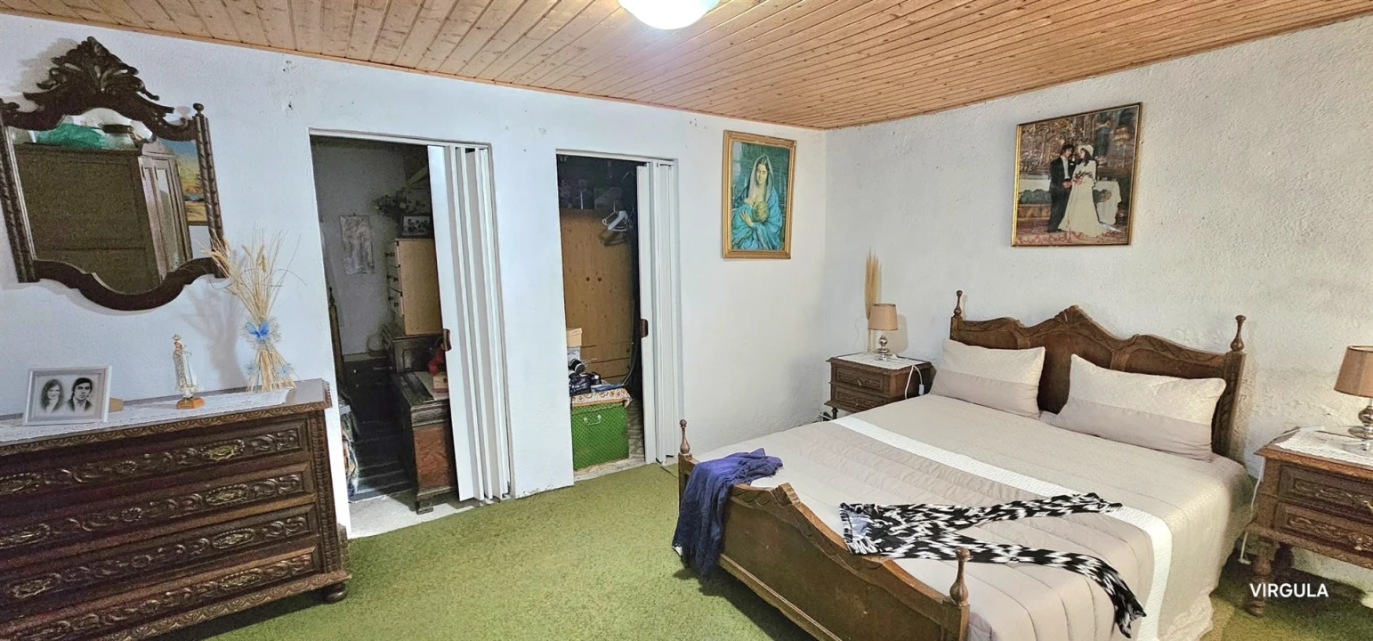 Moradia T4 para Venda em Covilhã e Canhoso Foto 13