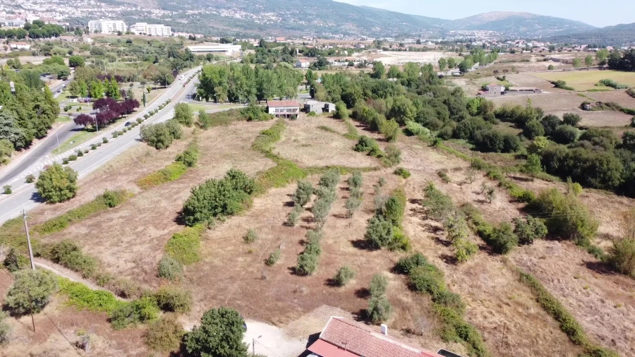 Terreno para Venda em Boidobra Foto 1