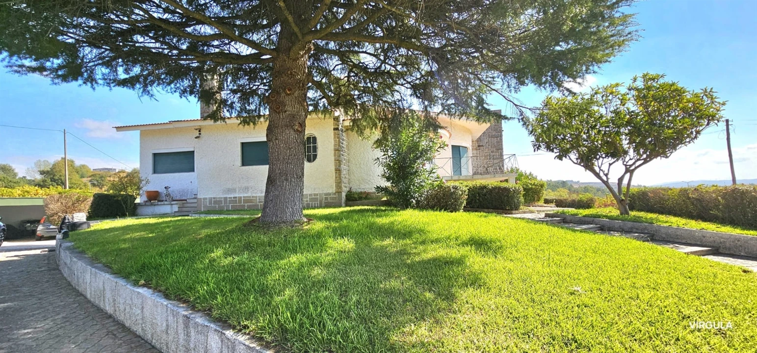 Quinta T3 para Venda em Alcaria Foto 1