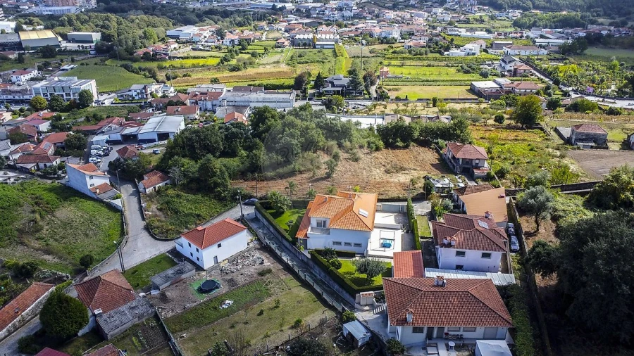 Terreno para Venda em Meixomil Foto 6