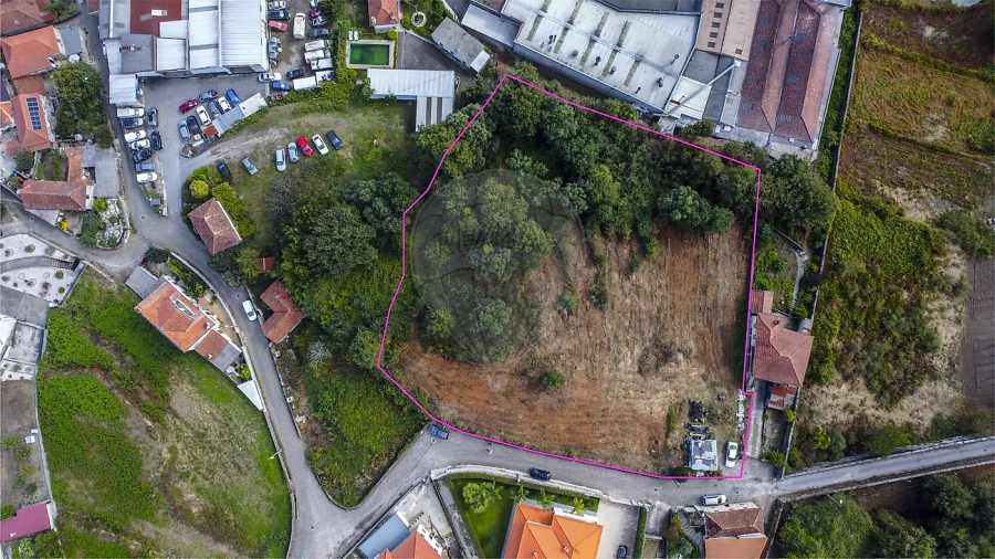 Terreno para Venda em Meixomil Foto 2