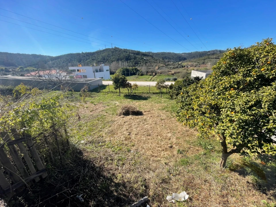 Terreno para Venda em Ceira Foto 1